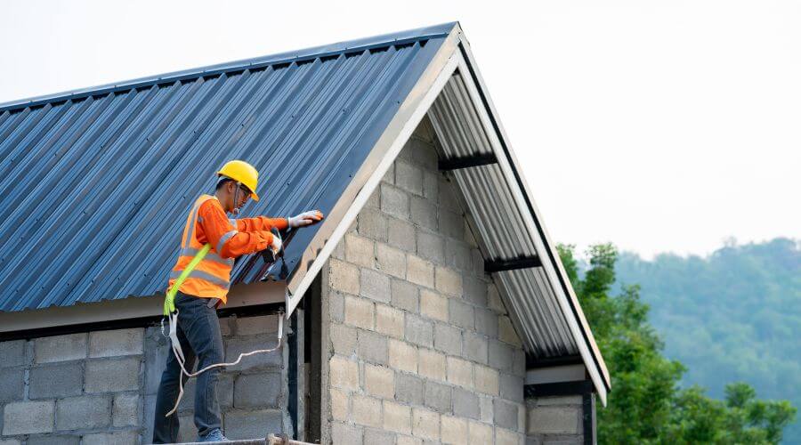 Expert Emergency Roof Repairs services in Red Springs, NC